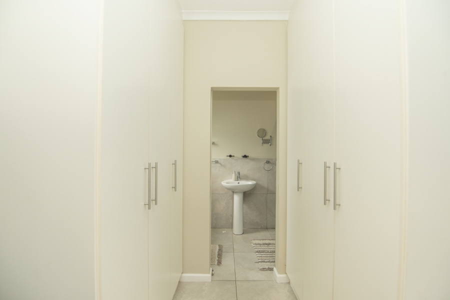 3 Bedroom Property for Sale in Pinelands Eastern Cape